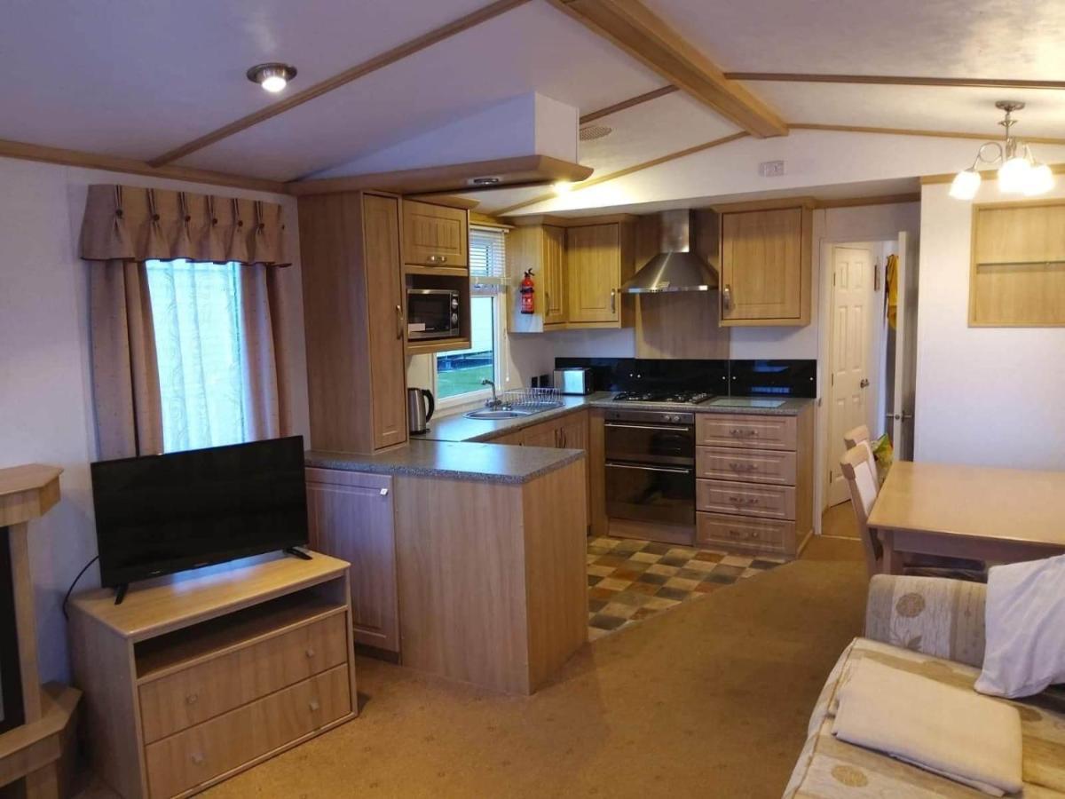 6 Berth Deluxe Caravan Pg73 Golden Palm Chapel Saint Leonards Exterior photo