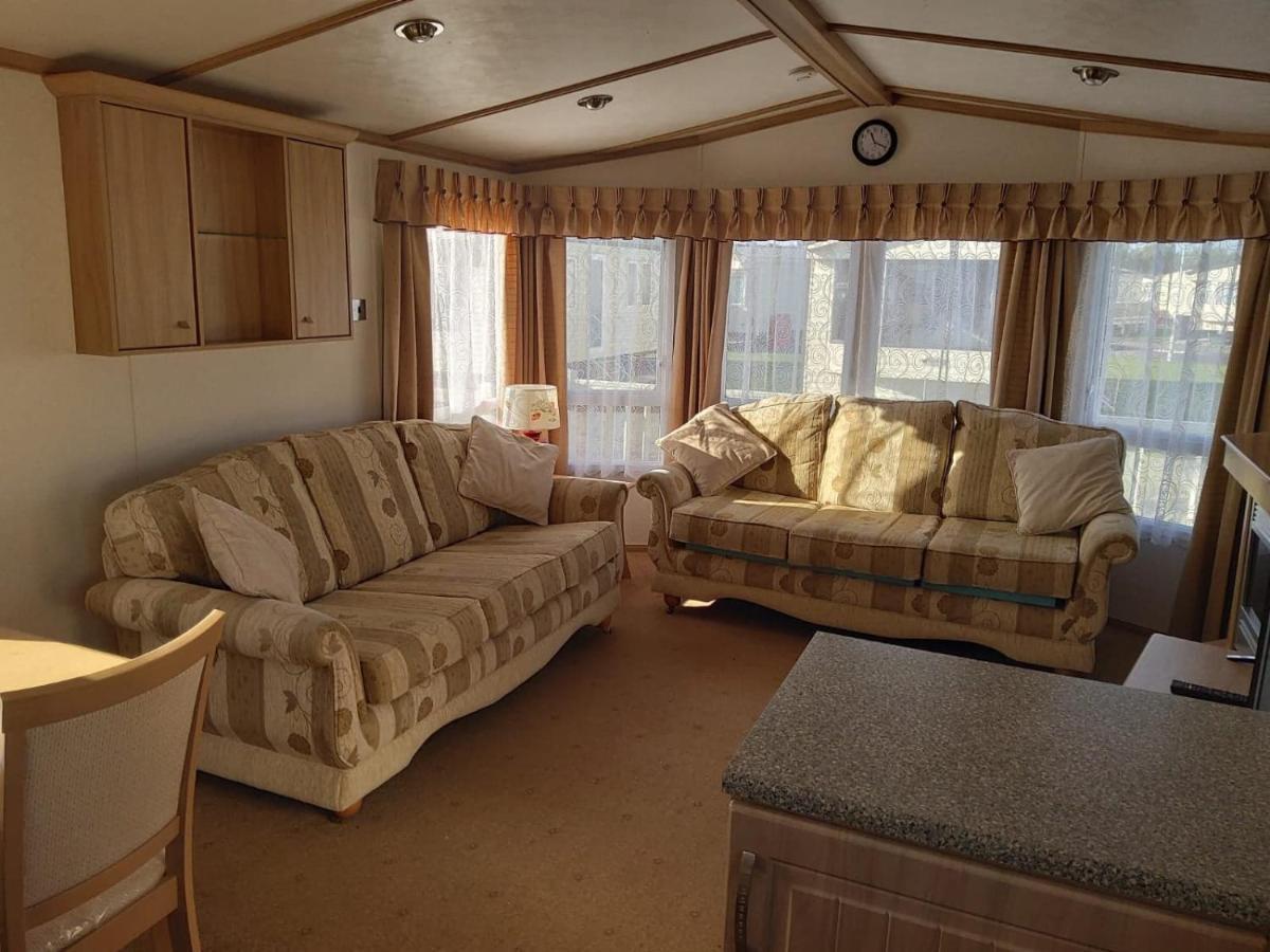 6 Berth Deluxe Caravan Pg73 Golden Palm Chapel Saint Leonards Exterior photo